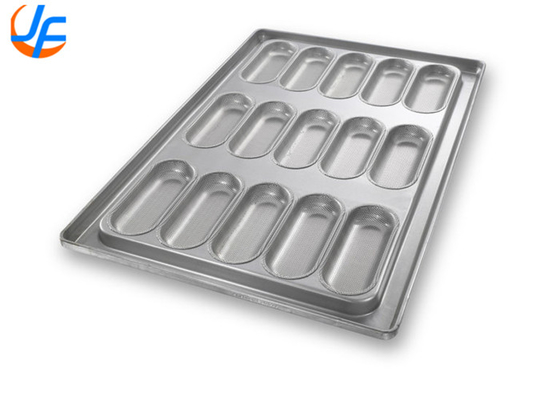 RK Bakeware China Foodservice 49015 Chicago Metallik Camlı Alüminyumlu Çelik Tam Boyutlu Sub Sandviç Kırmızısı Fırın