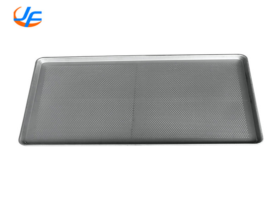 RK Bakeware China-601828 Tam Boyut 16 Ölçüm 18 &quot;x 26&quot; Kafes Alüminyum Perforated Bun / Sheet Pan