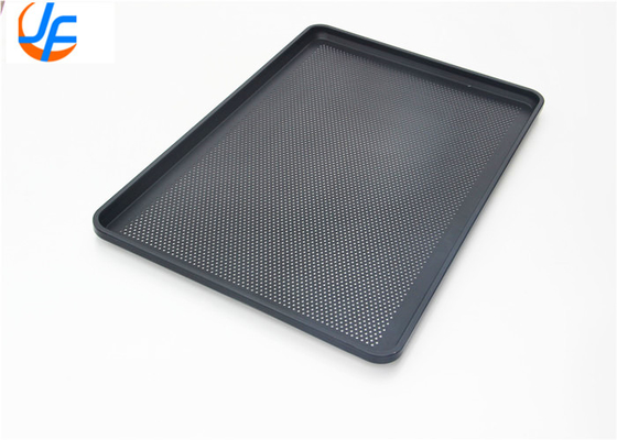 RK Bakeware China Foodservice 44699 StayFlat Full Size 16 Gauge Kafesli Alüminyum Perforated Baking Tray