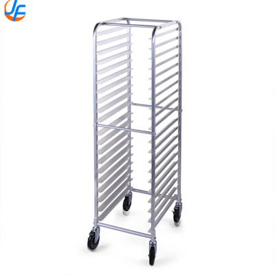 RK Bakeware China-40 Pan End Load Kapalı Bun / Sheet Pan Rack - Montajlı