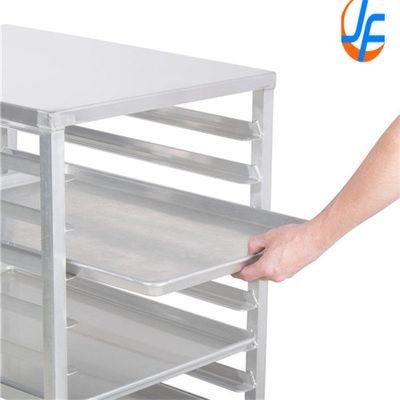 RK Bakeware China-6 Pan End Load Undercounter Yukarı Yaprak / Yan Kanallarla Bun Pan Rack